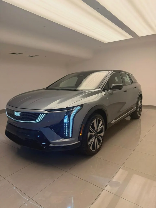 2025 Cadillac Optiq Luxury - GCC Specs - Brand New