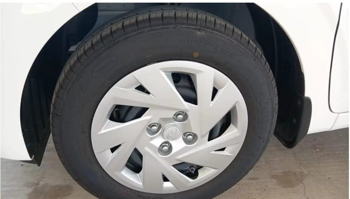 2024 Hyundai i10 White | Compact Hatchback-6-6