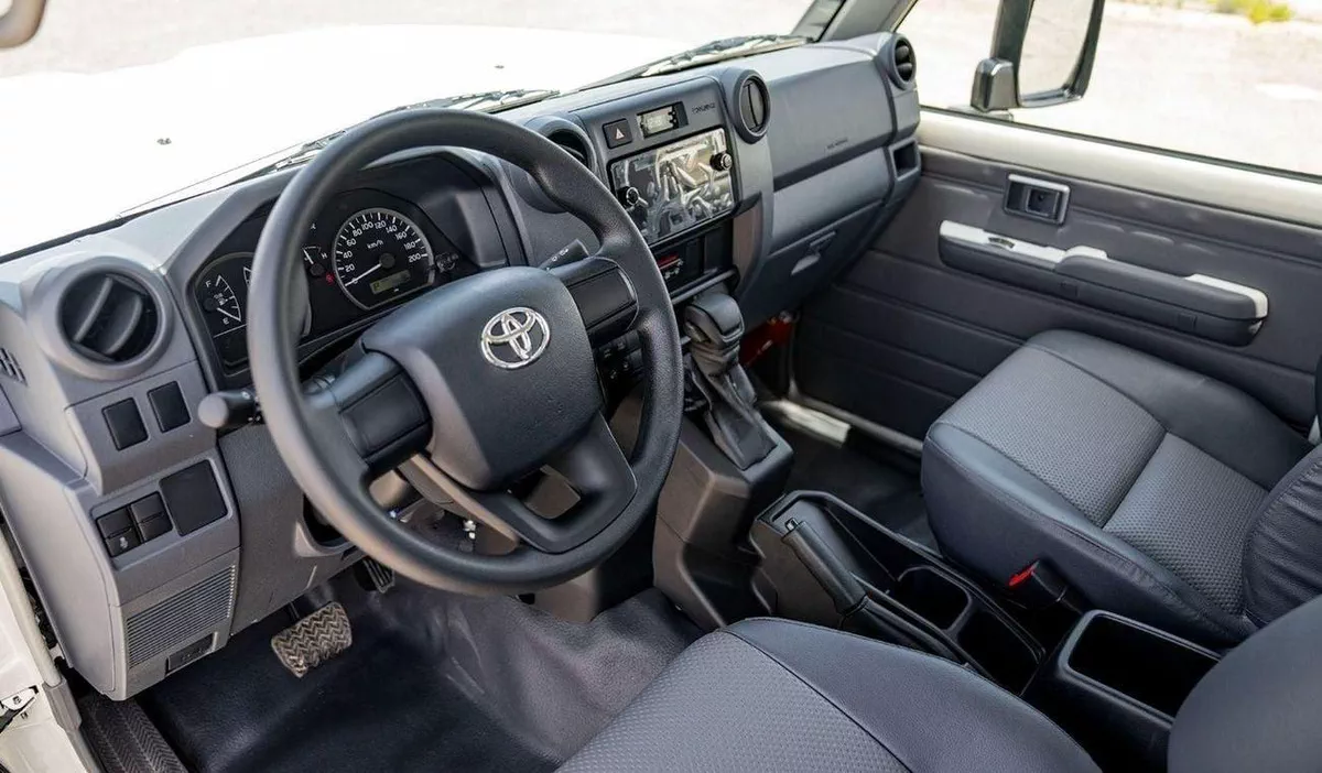 Toyota Land Cruiser 70 LC 78 HARDTOP 2.8L AT LC78 2.8L AT DIESEL 2026-9-0