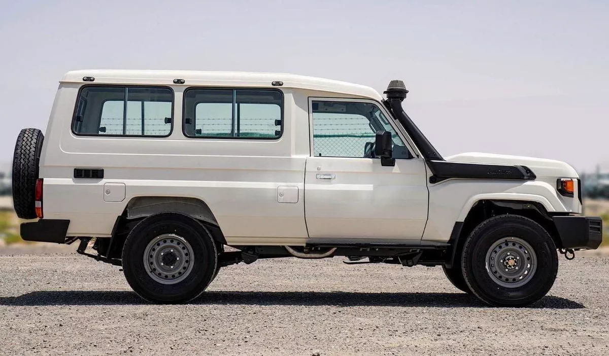 Toyota Land Cruiser 70 LC 78 HARDTOP 2.8L AT LC78 2.8L AT DIESEL 2026-3-0