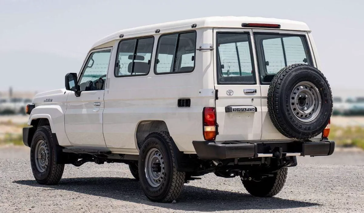 Toyota Land Cruiser 70 LC 78 HARDTOP 2.8L AT LC78 2.8L AT DIESEL 2026-4-0