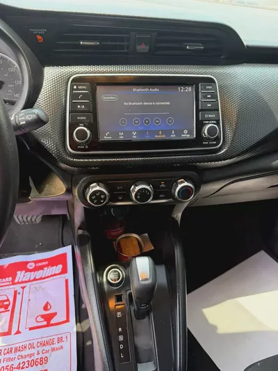 2024 Nissan Kicks SV | American Specs | Low Mileage | Compact SUV-8