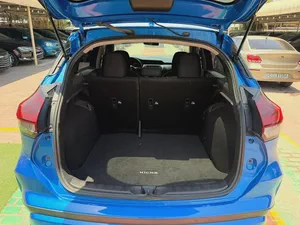 2024 Nissan Kicks SV | American Specs | Low Mileage | Compact SUV