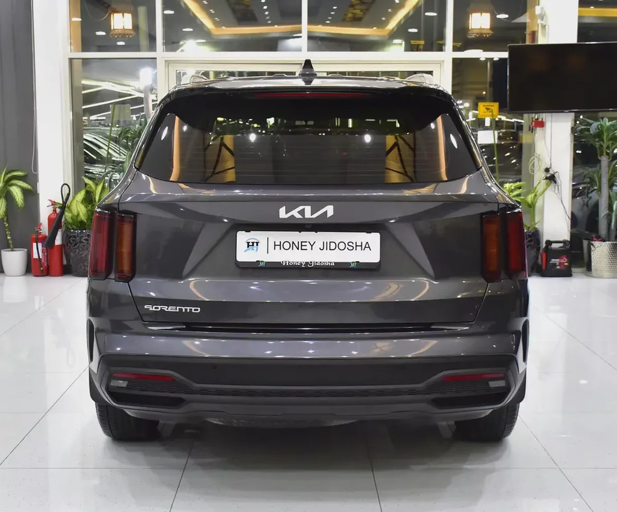 AED 1,527 EMi at 0% DP | KIA Sorento ( 2023 Model ) in Grey Color GCC Specs-4-4