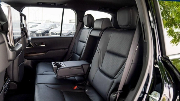 Toyota Land Cruiser 3.3 VXR FULL OPTION 2025
