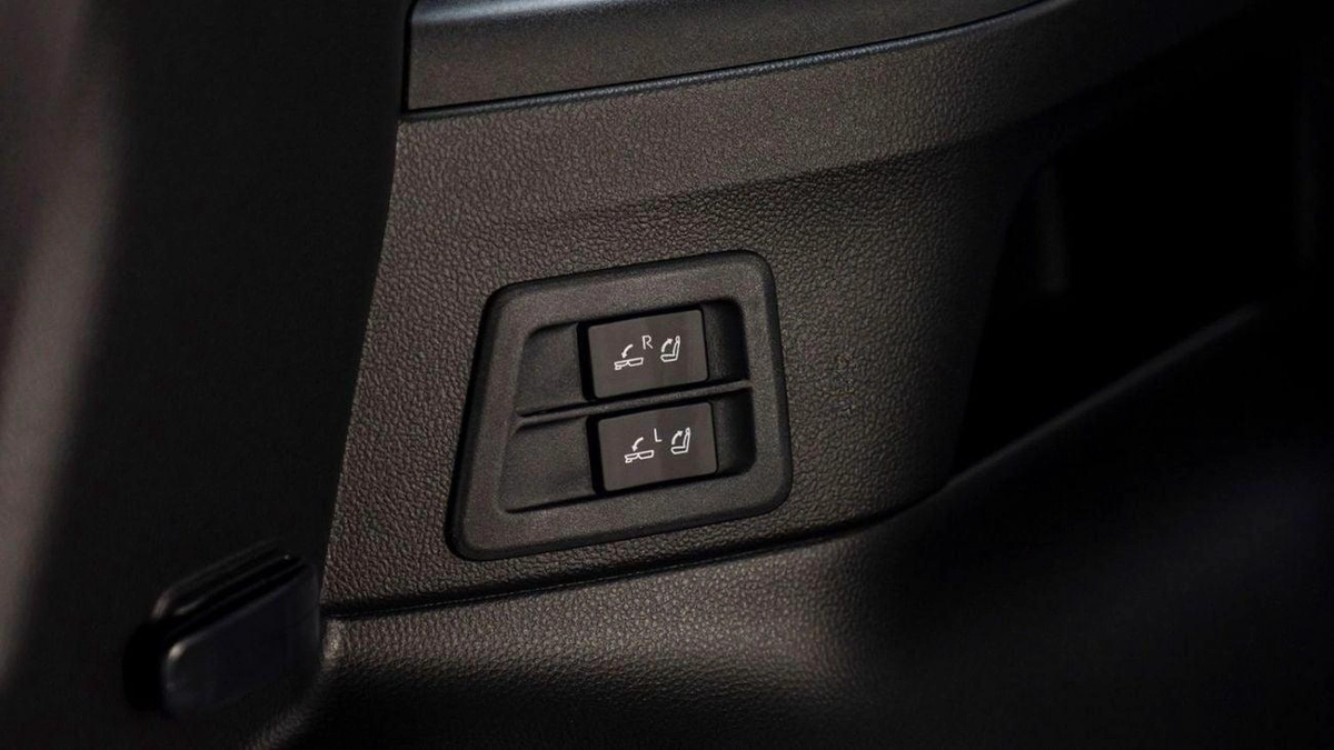 Toyota Land Cruiser 3.3 VXR FULL OPTION 2025-19-19