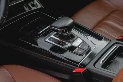 2,350 P.M |  Q5 45 TFSI Quattro S-Line Sportback | 0% Downpayment | WARRANTY!-9