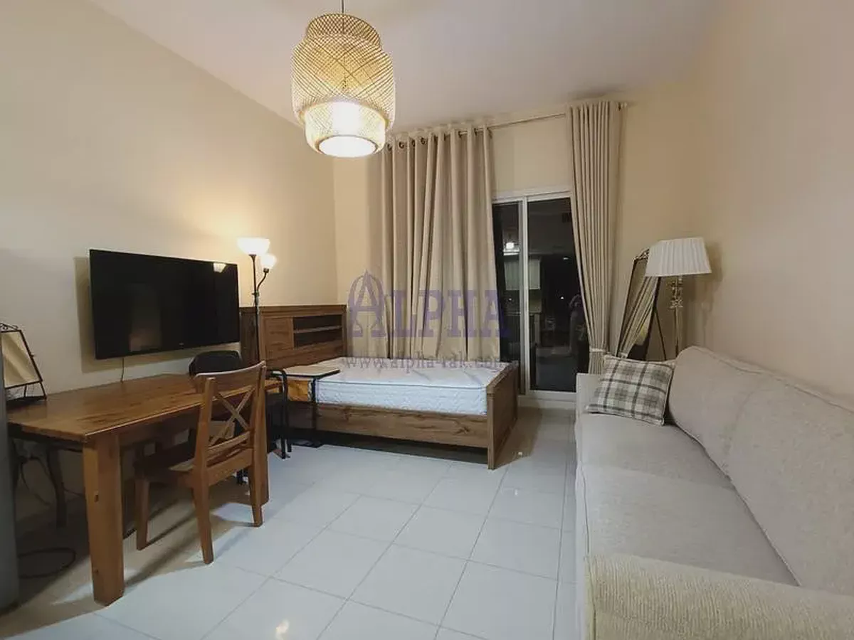Studio| Partial Seaview| Great Investment.-1-1