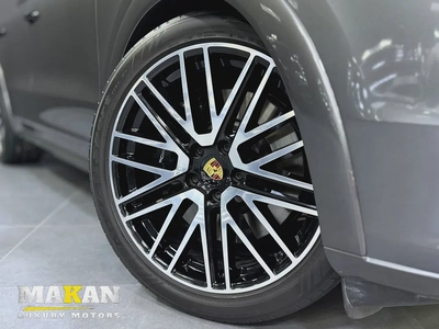 Porsche Cayenne S COUPE-5