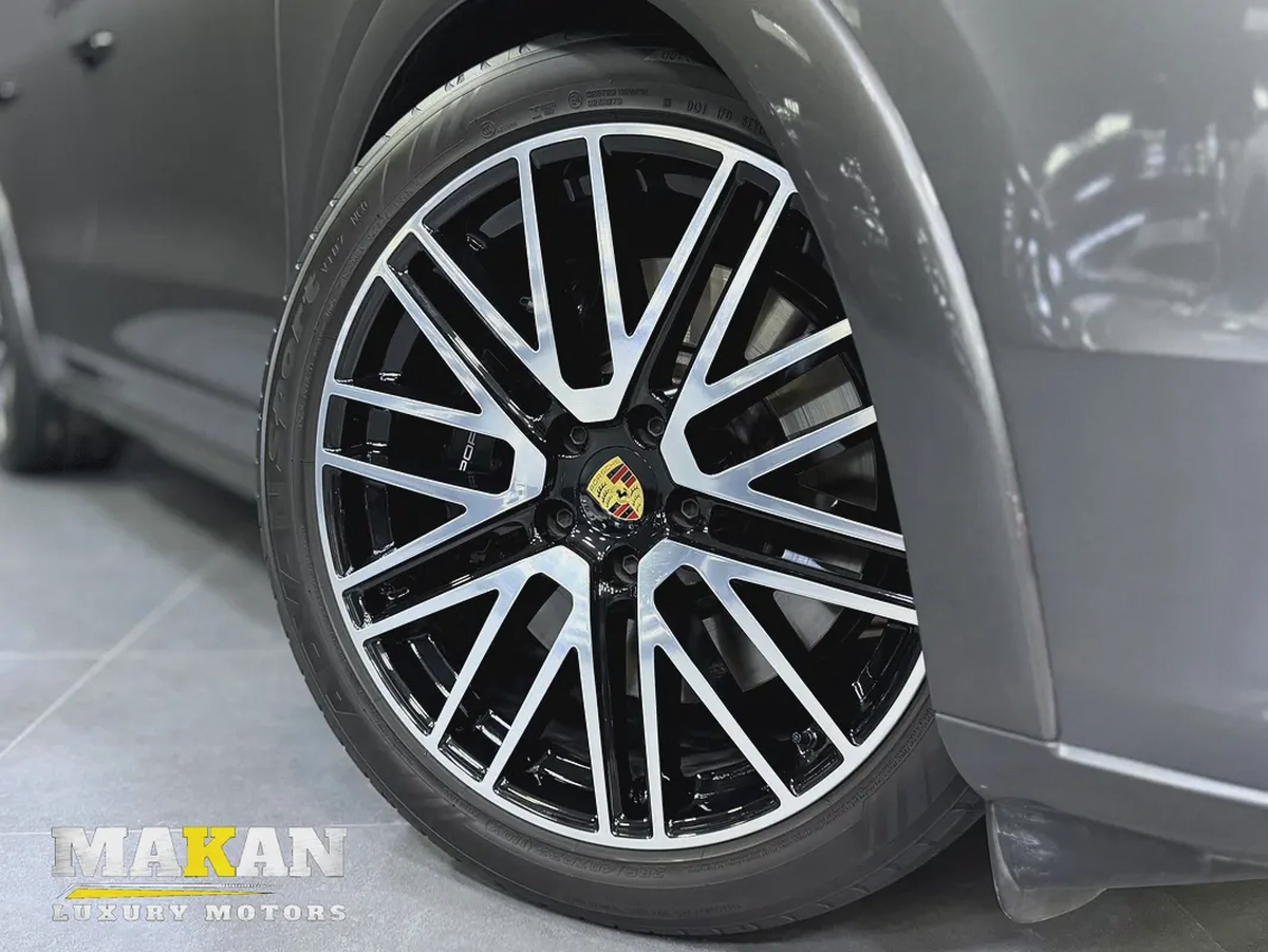 Porsche Cayenne S COUPE-5-5