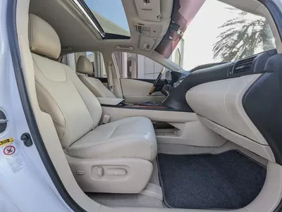 Lexus RX 350 Premier 2011 - American Specs Perfect Condition Inside Out Low KM Family Luxury SUV-6