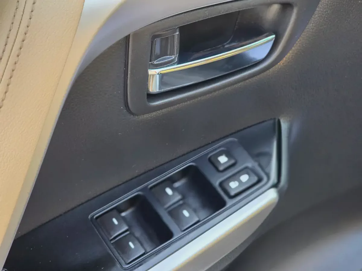 2022 Mitsubishi Montero Sport GLS Medium Line GCC Specs-6-6