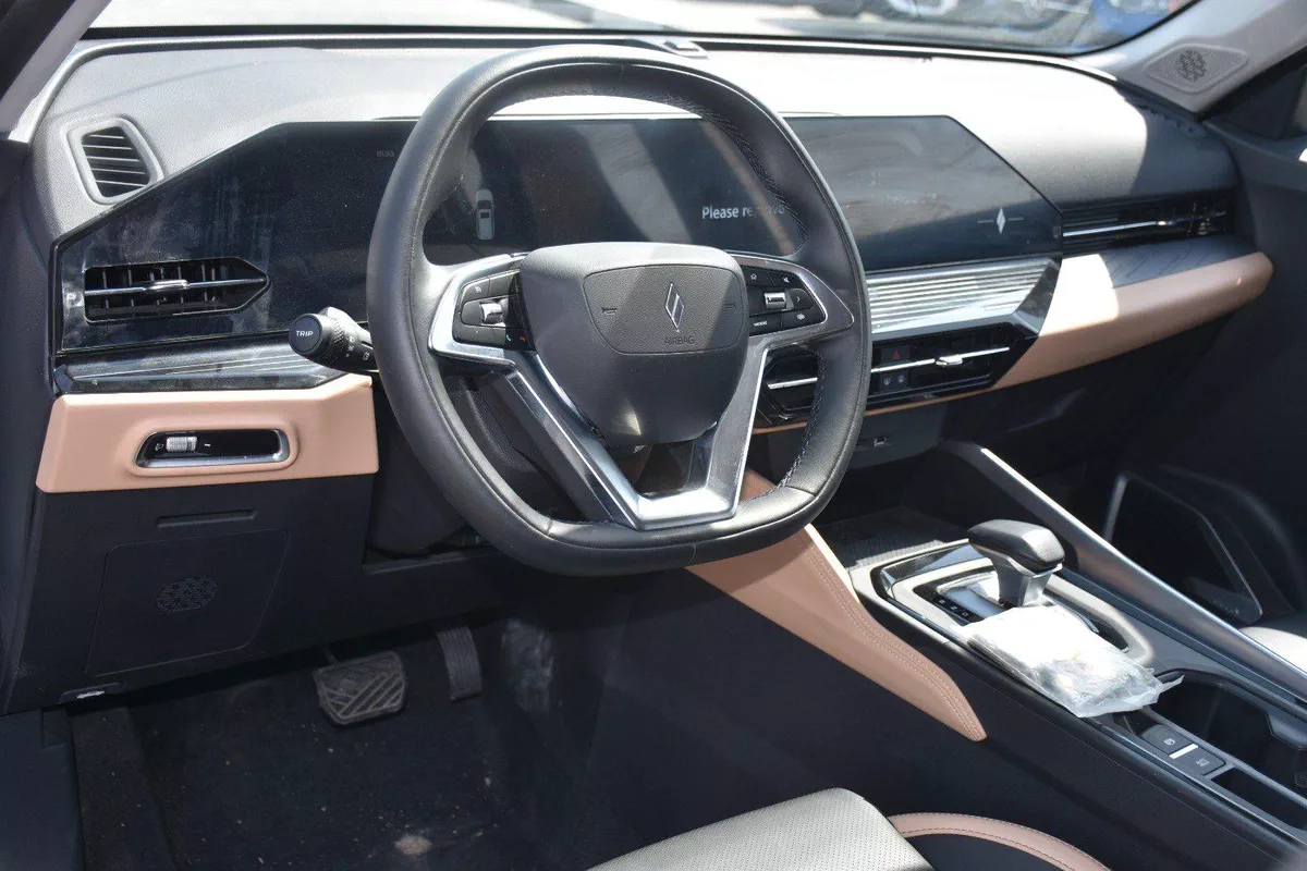 GEELY X6 PRO 2024 | WHITE-5-5