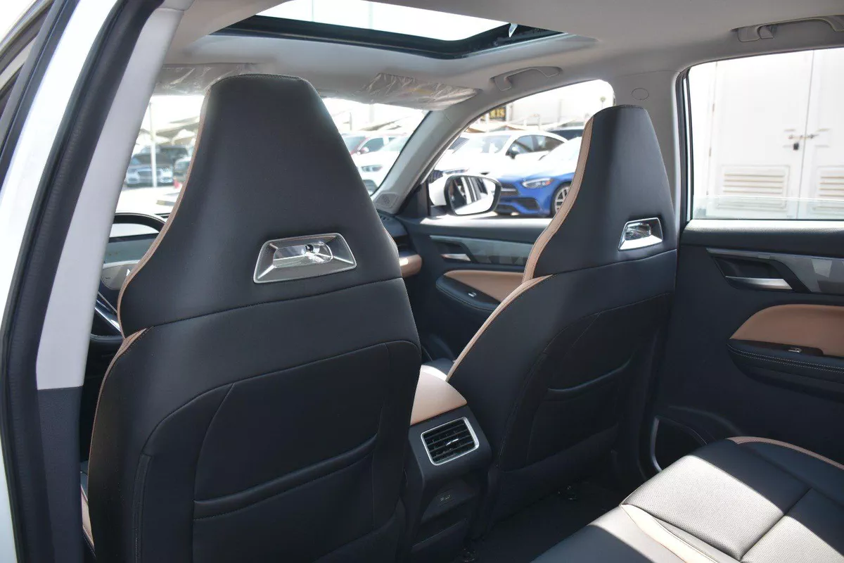 GEELY X6 PRO 2024 | WHITE-1-1