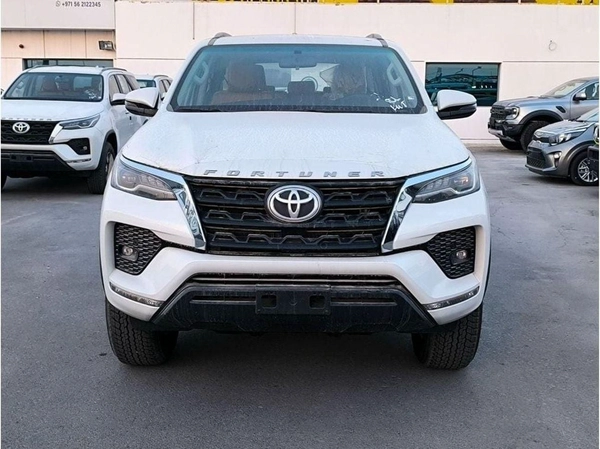 Toyota Fortuner EXR FORTUNER SR5 2.7L AT FULL OPTION PETROL 2024
