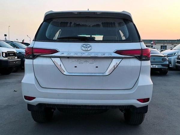 Toyota Fortuner EXR FORTUNER SR5 2.7L AT FULL OPTION PETROL 2024