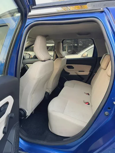 RENAULT DUSTER 4*4-9