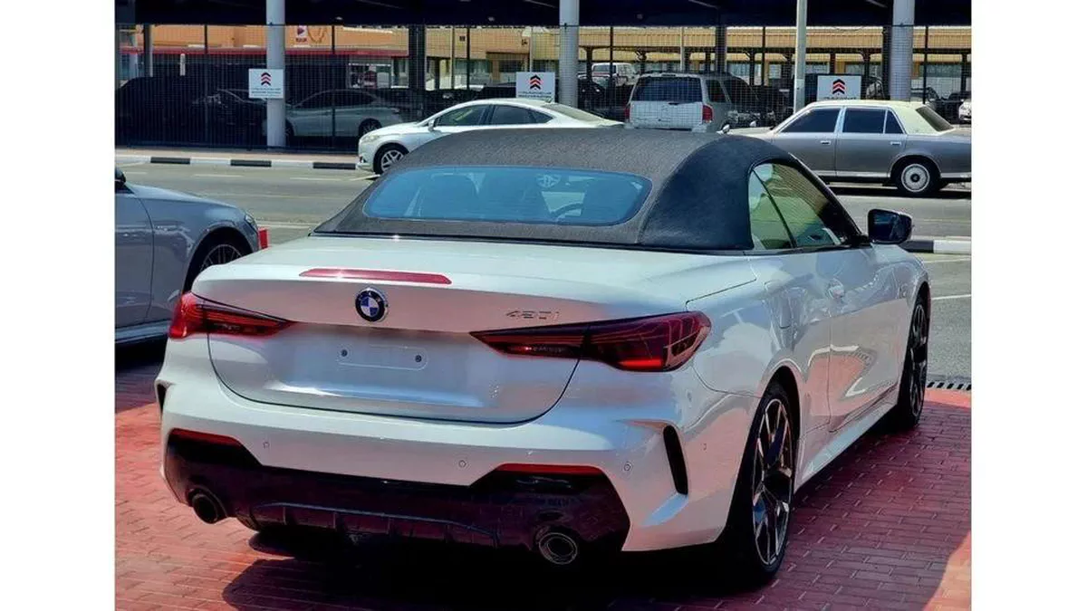 BMW 420i M Sport Convertible Warranty & Service 2025 GCC-8-8