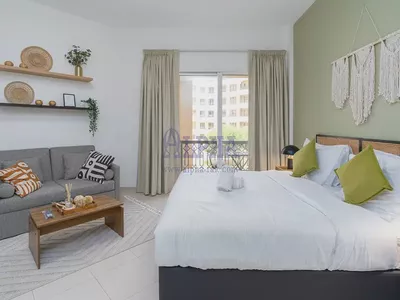 FURNISHED | WITH AN OUTSTANDING COMMUNITY VIEW|-4