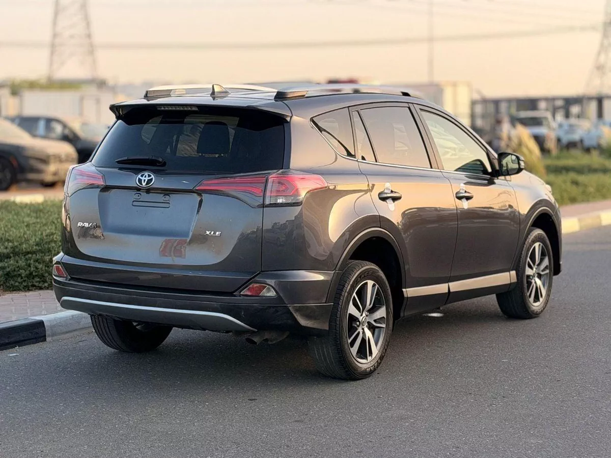 Toyota RAV4 EXR XLE Full option-2-0