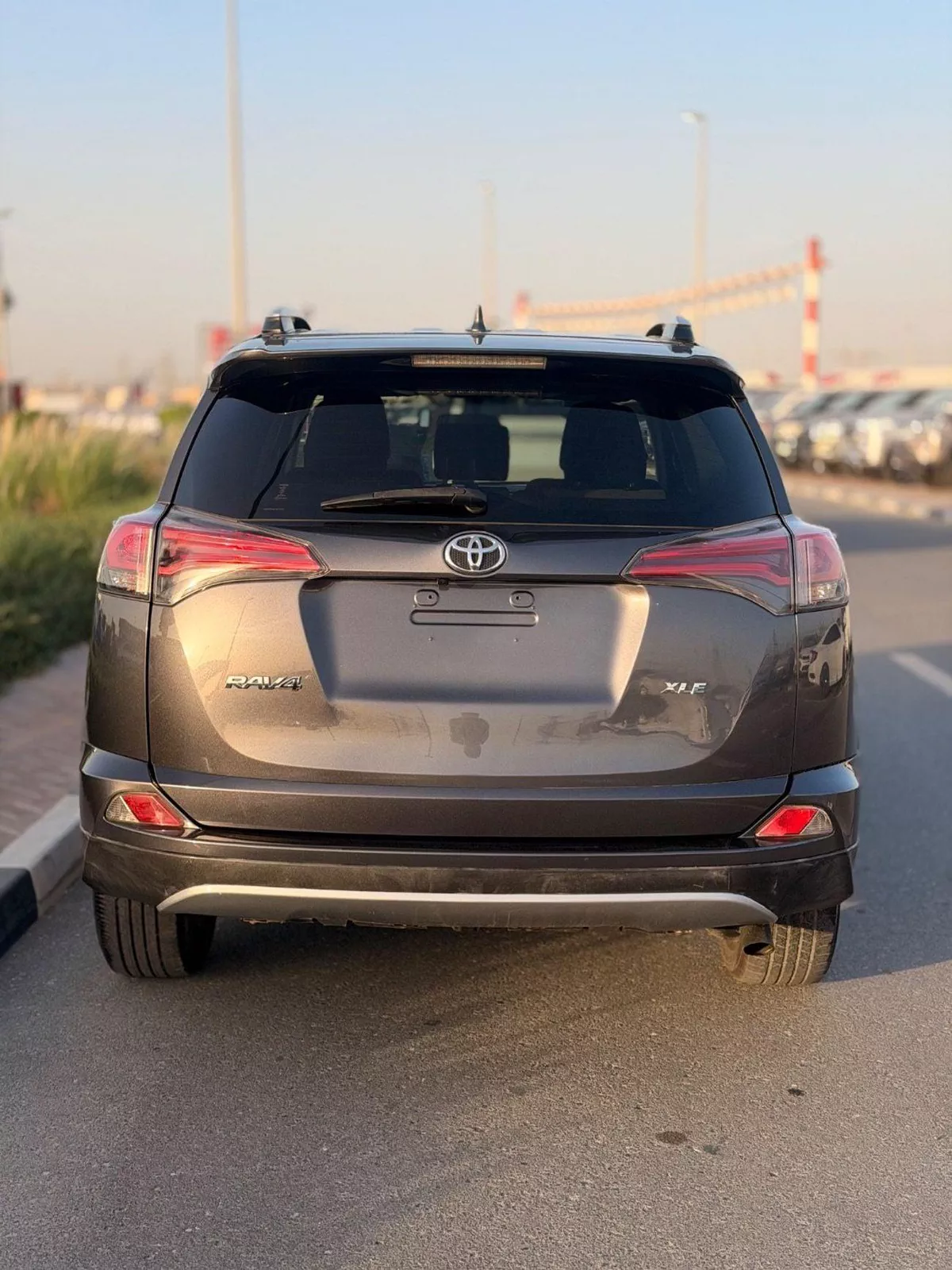 Toyota RAV4 EXR XLE Full option-3-0