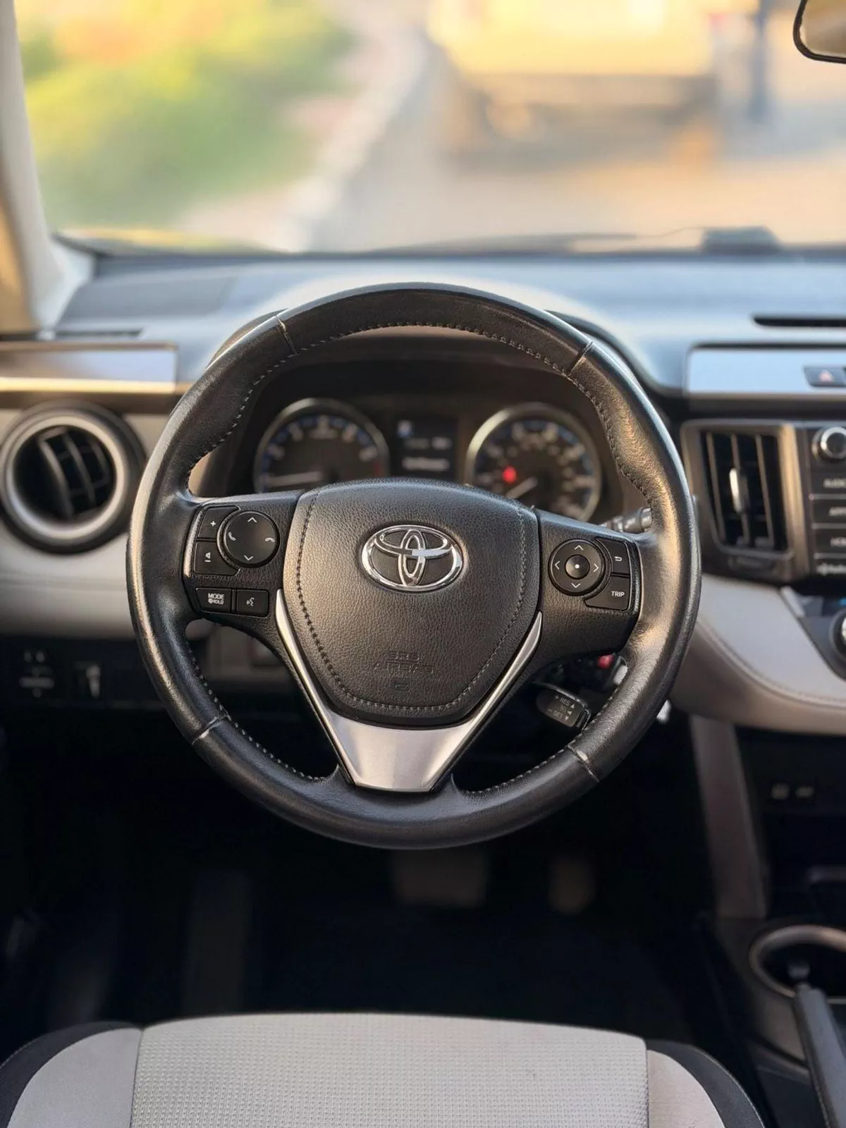 Toyota RAV4 EXR XLE Full option-7-0