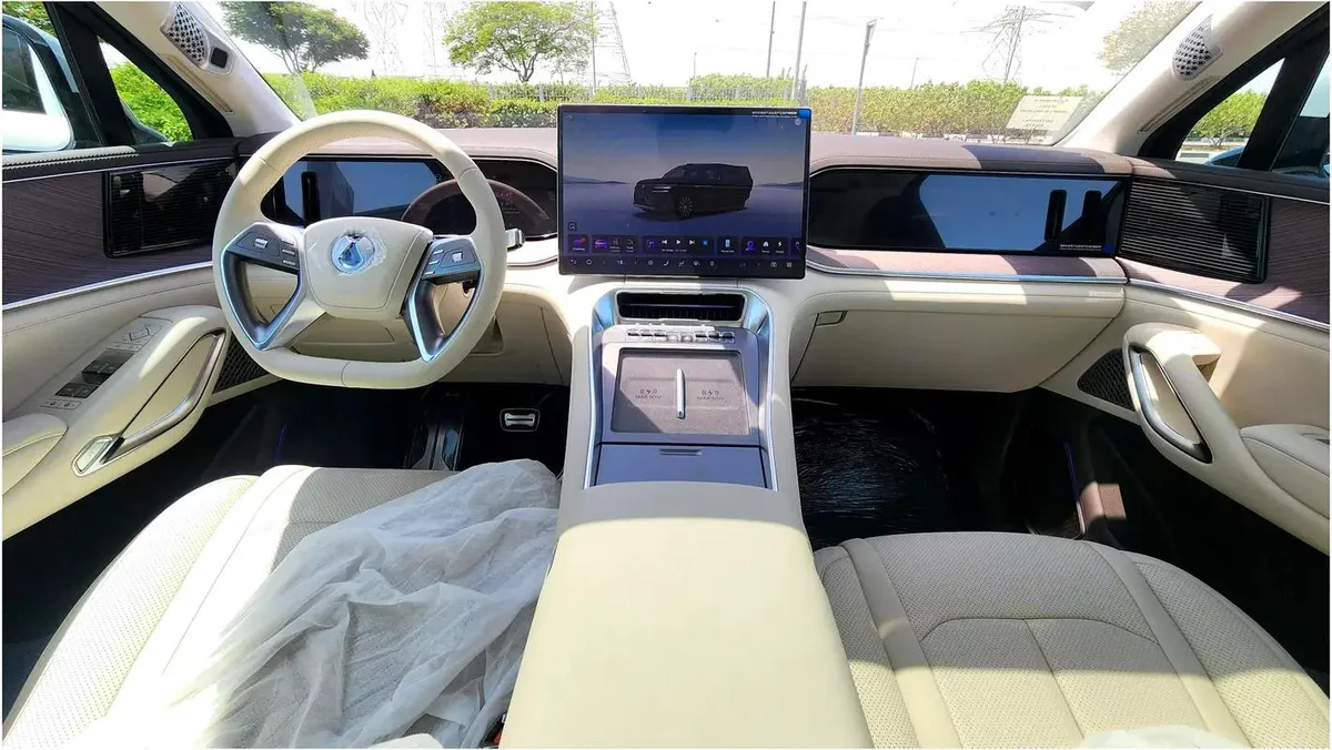 2025 Denza N9 Flag ship-Top of the range-Plug in hybrid-Excellent Condition-13-13
