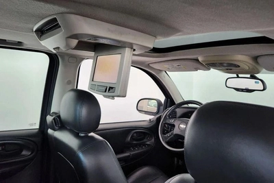 Chevrolet Trailblazer LTZ 4.2L-6CYL - EXCELLENT CONDITION GCC SPECIFICATION-3