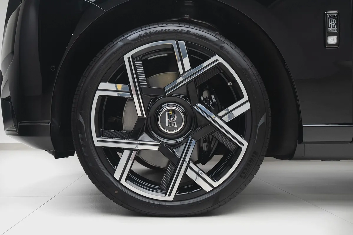 2026 ROLLS ROYCE CULLINAN | BALCK BADGE | GCC | DEALER WARRANTY  SERVICE-5-5