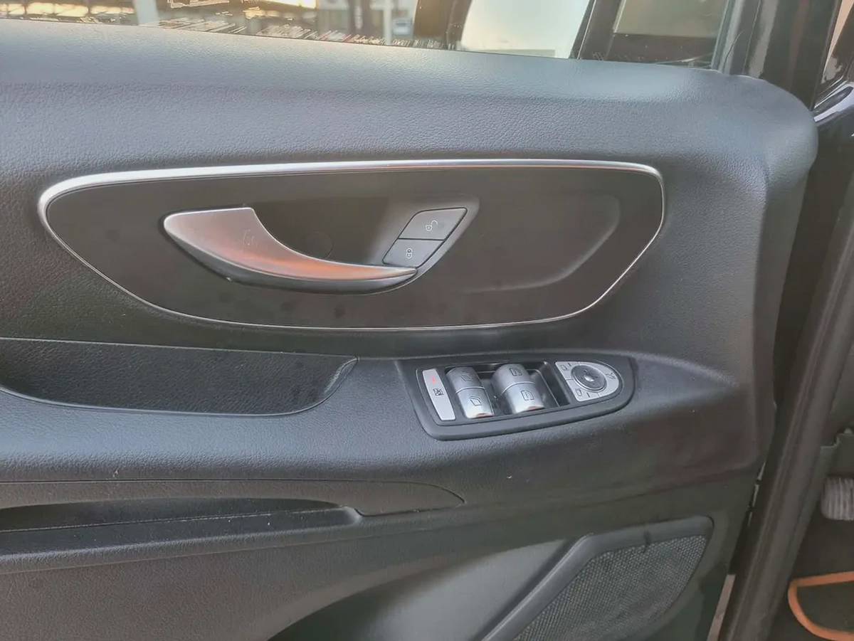 Mercedes-Benz Vito 2018 GCC Specs - Well Maintained-10-10