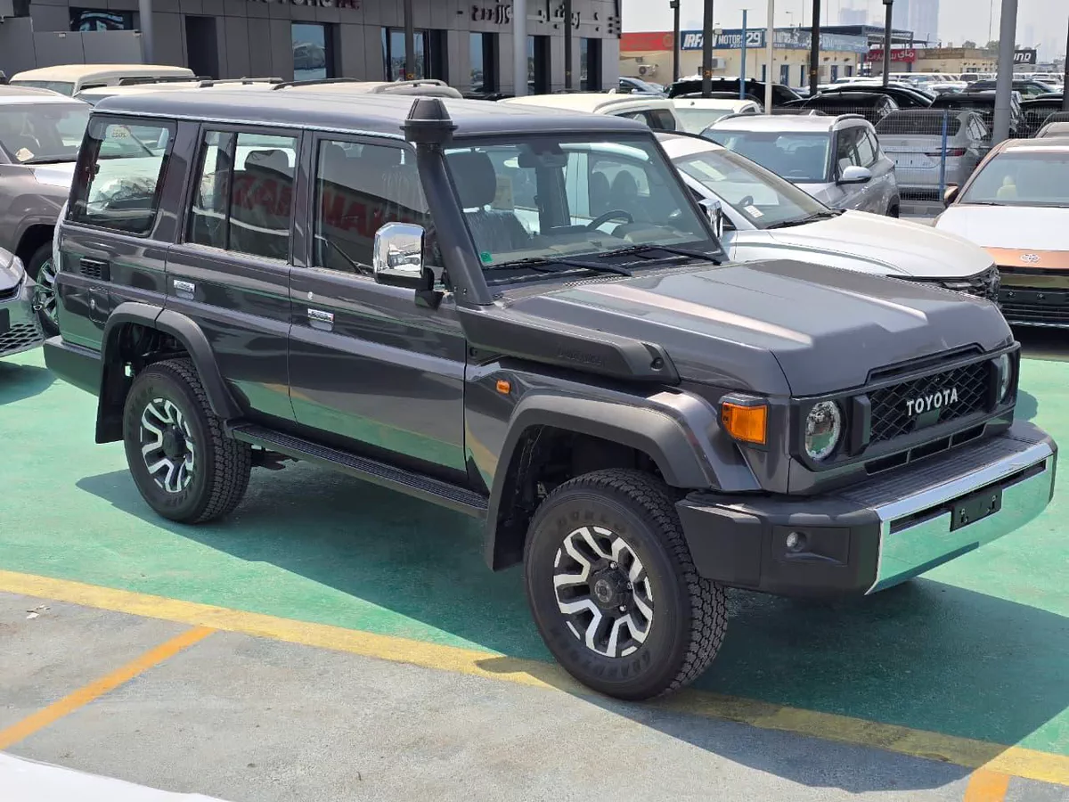 TOYOTA LAND CRUISER 76 HARDTOP LX 4.0L V6 PETROL AUTOMATIC 2026