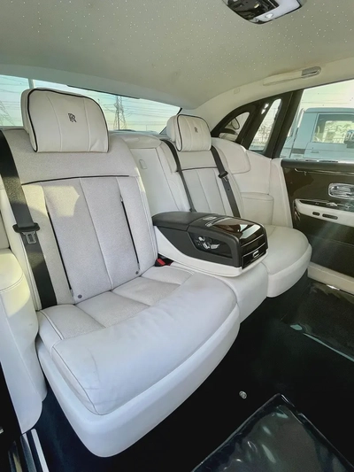 2019 Rolls Royce Extended Wheel Base GCC Specifications-13