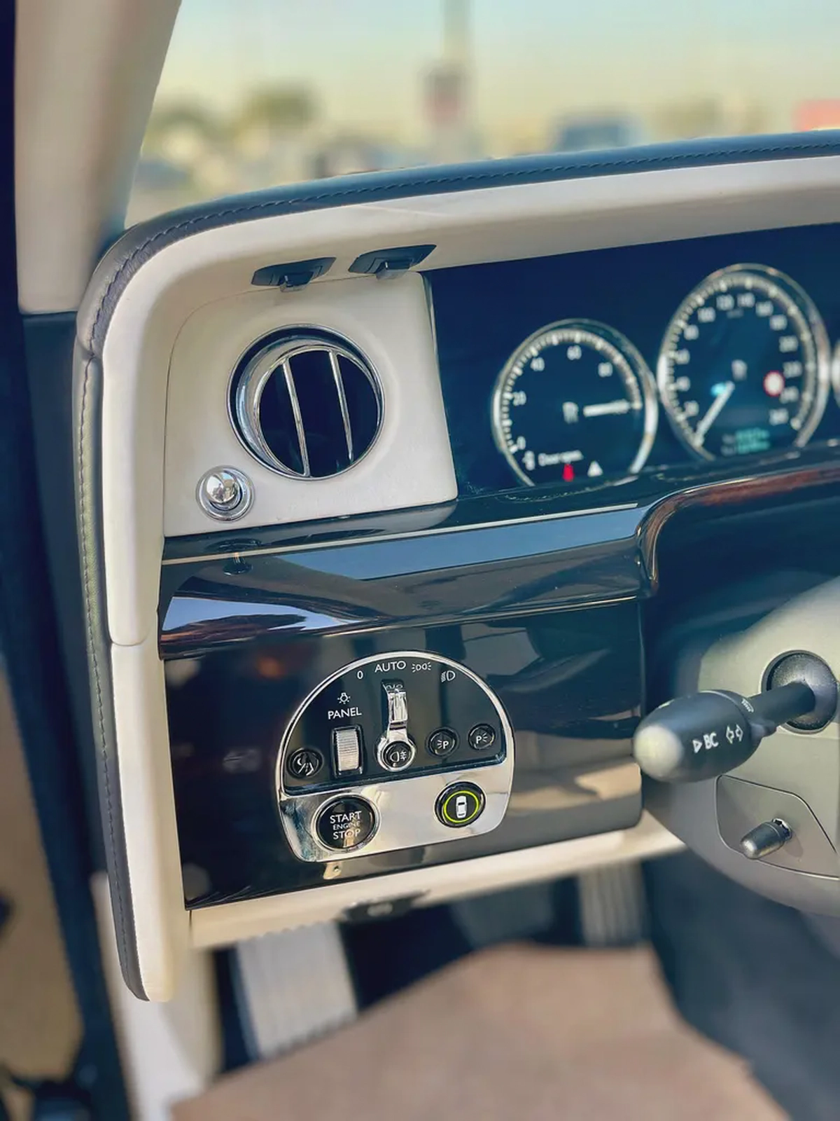 2019 Rolls Royce Extended Wheel Base GCC Specifications-6-6