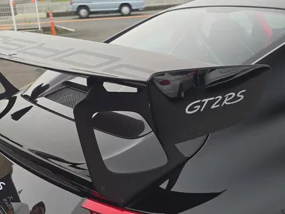 Porsche 911 GT2 RS 2019 - Japanese Specs - Pristine Condition-6
