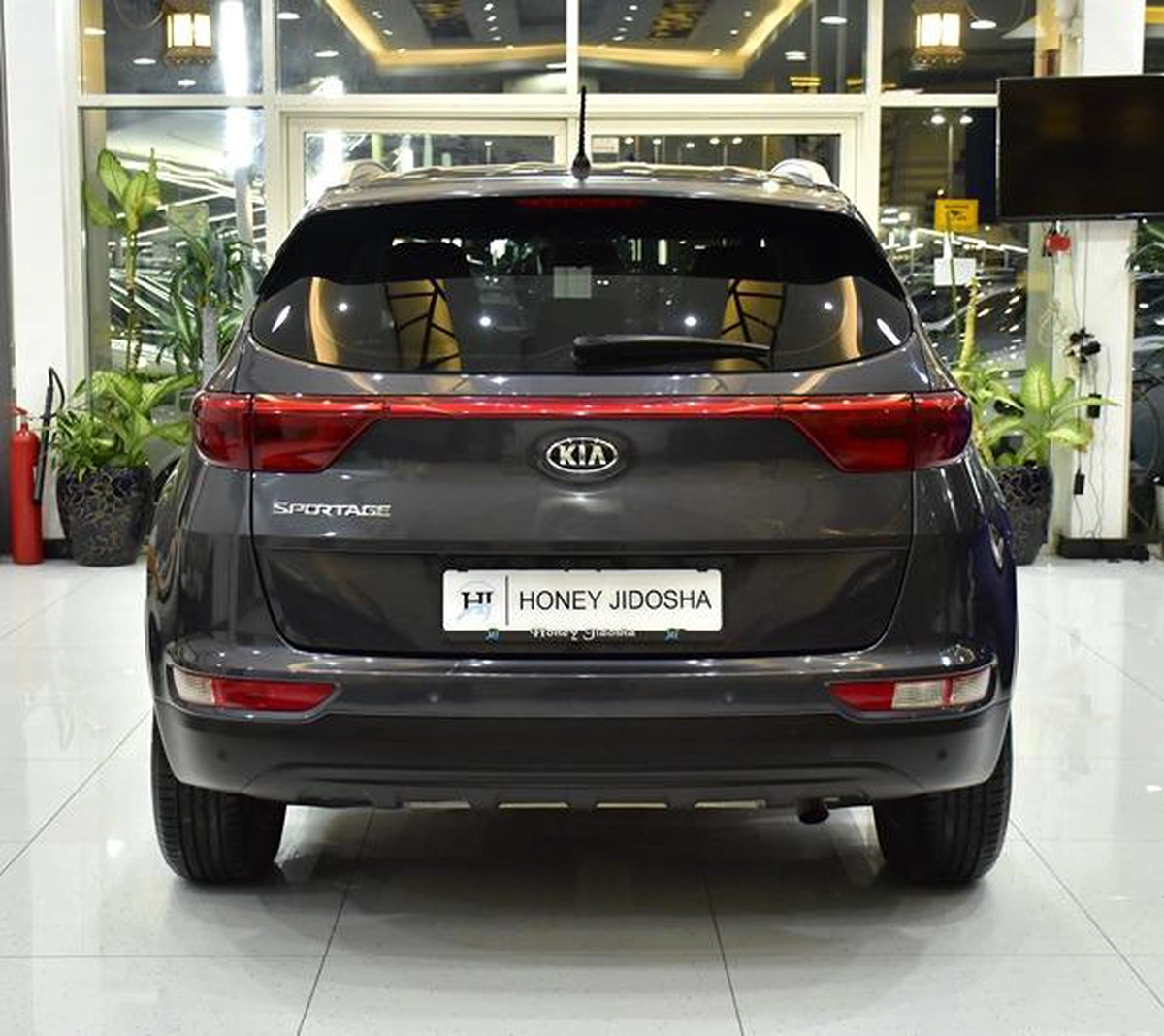 KIA Sportage ( 2017 Model ) in Grey Color GCC Specs