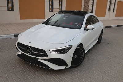 Mercedes-benz CLA250-2025-4Matic-2500KM-Under Warranty AND Service -GCC Specs-1