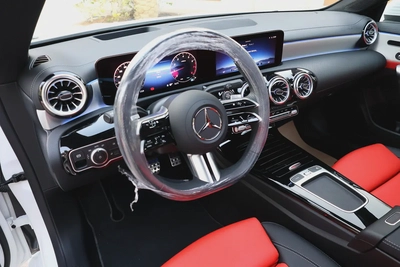 Mercedes-benz CLA250-2025-4Matic-2500KM-Under Warranty AND Service -GCC Specs-13