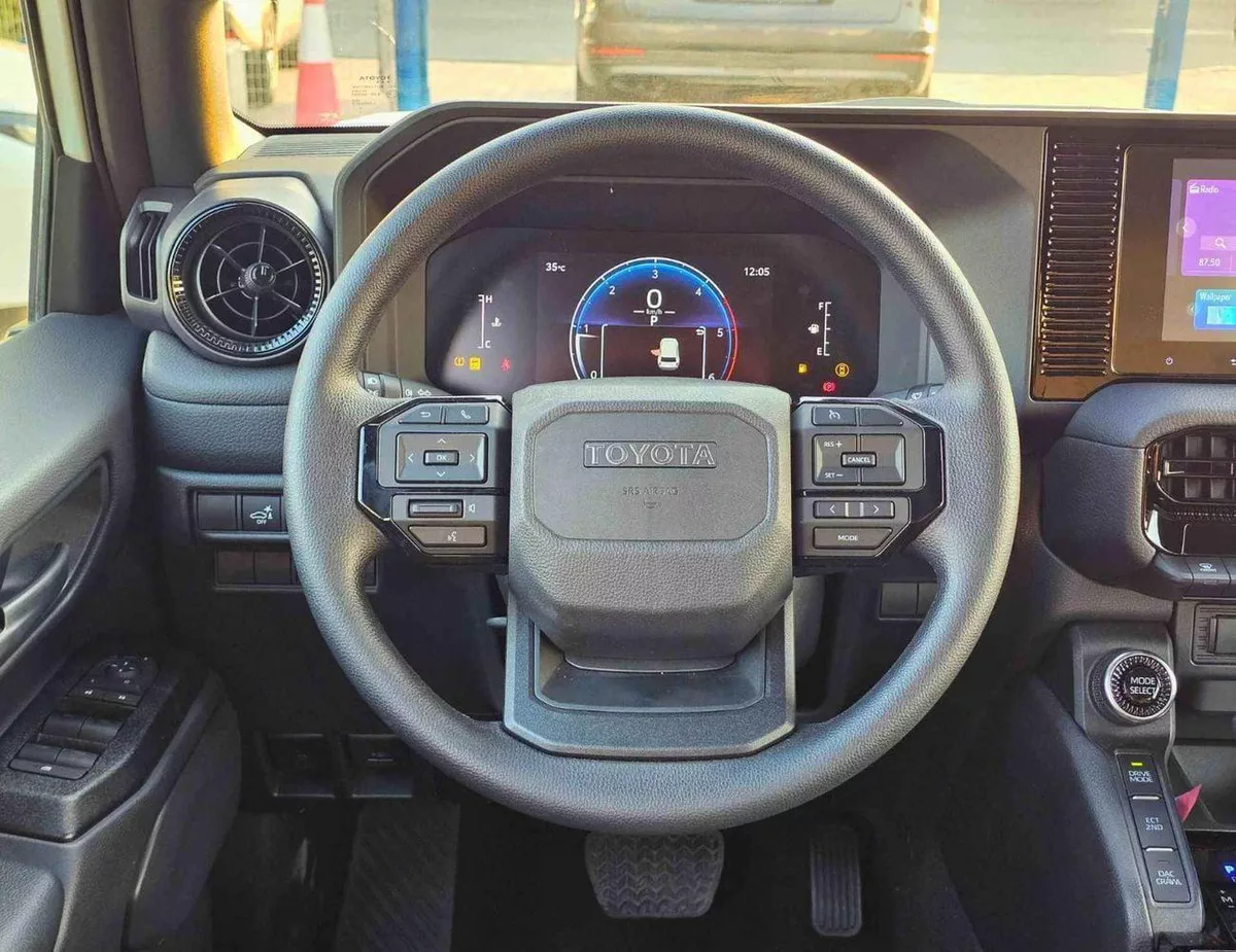 Toyota Prado ALL ROUNDER TURBO 2.8L DIESEL ALL ROUNDER TURBO STD / 2.8L DIESEL V4 / SUNROOF / COOL BOX (CODE # P28AR2)-13-0