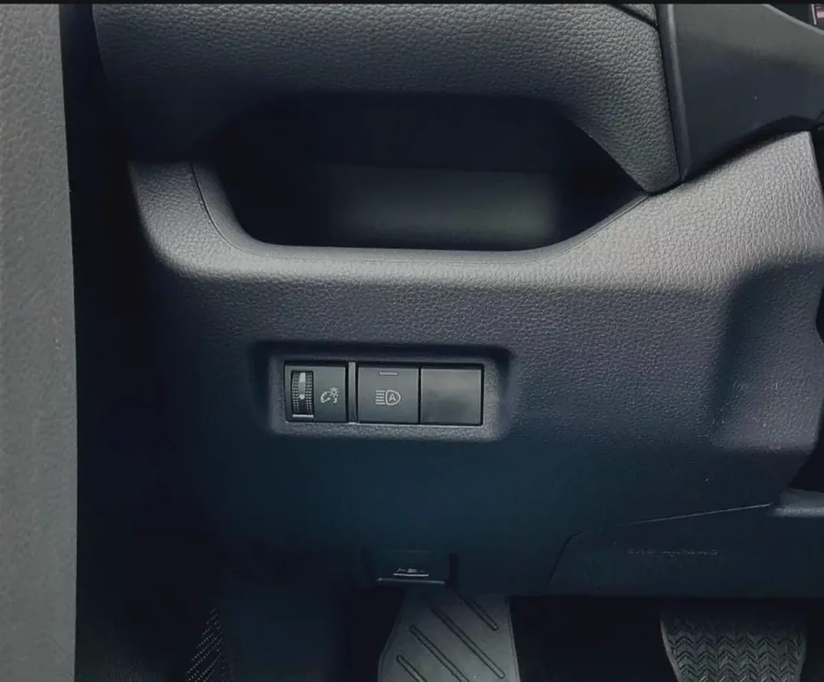 Toyota RAV4 LE 2026 - European Specs - Brand New!-5-5