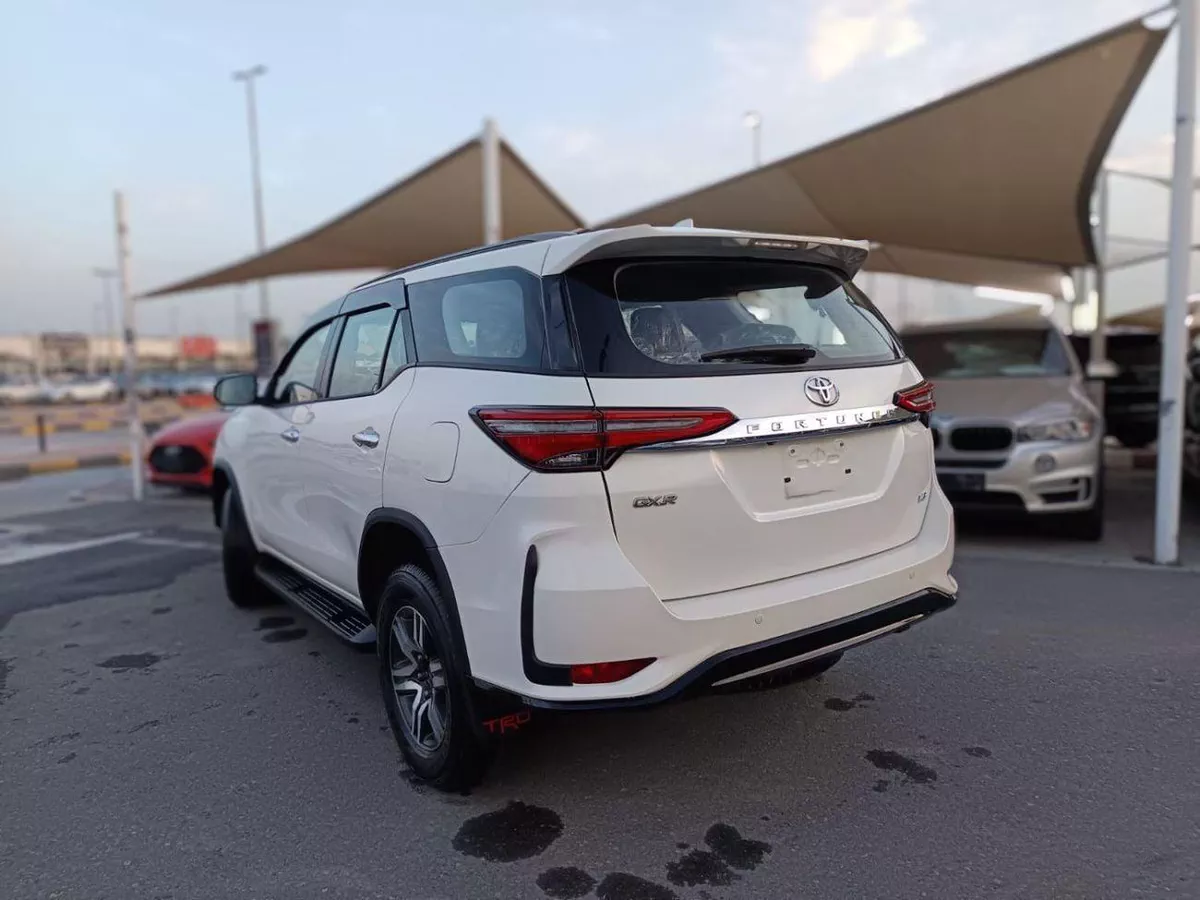 Toyota Fortuner GXR TRD Sportivo 4.0L-2-0