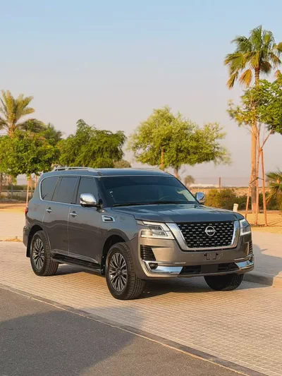 Nissan Patrol SE Platinum 2018 | GCC Specs | Excellent Condition-2