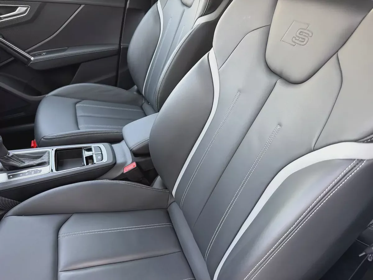 2025 Audi Q2-10-10