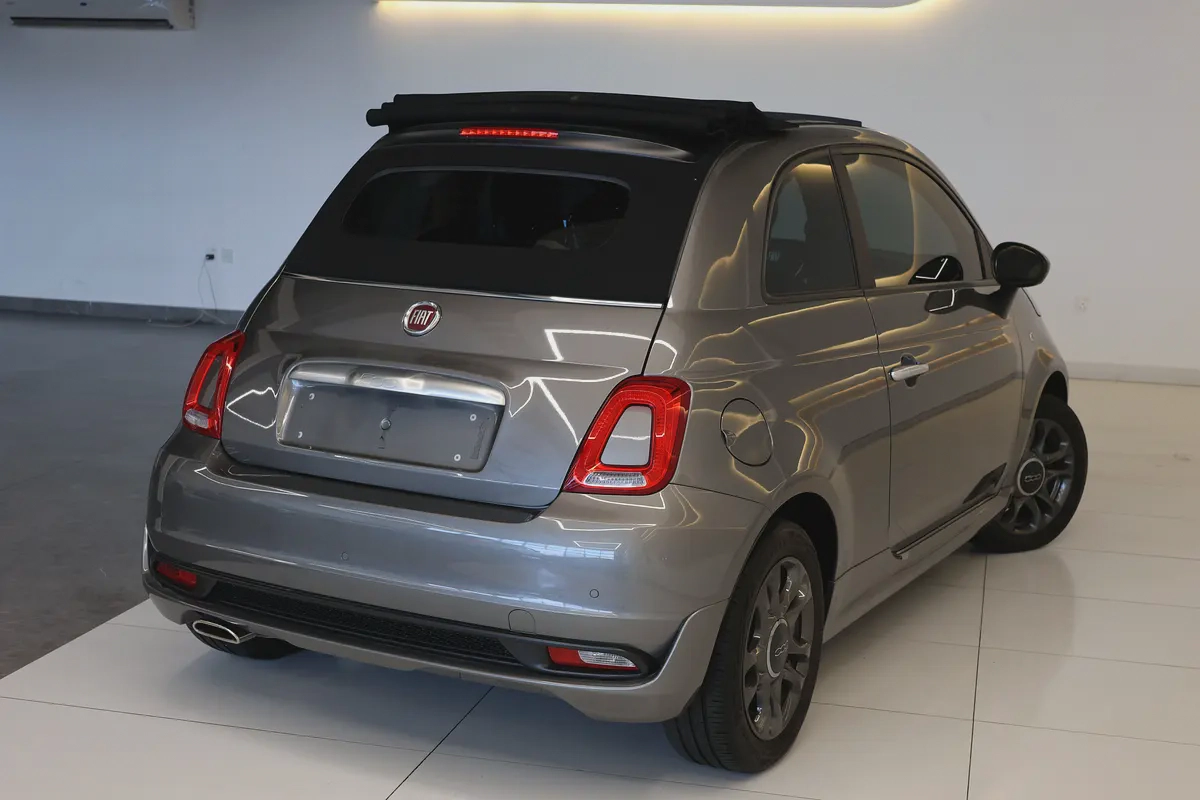 FIAT 500 CONVERTIBLE - GCC SPECS - ACCIDENT FREE - UNDER WARRANTY - EXCELENT CONDITION --5-5