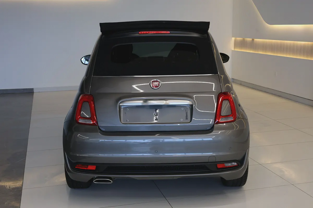 FIAT 500 CONVERTIBLE - GCC SPECS - ACCIDENT FREE - UNDER WARRANTY - EXCELENT CONDITION --7-7