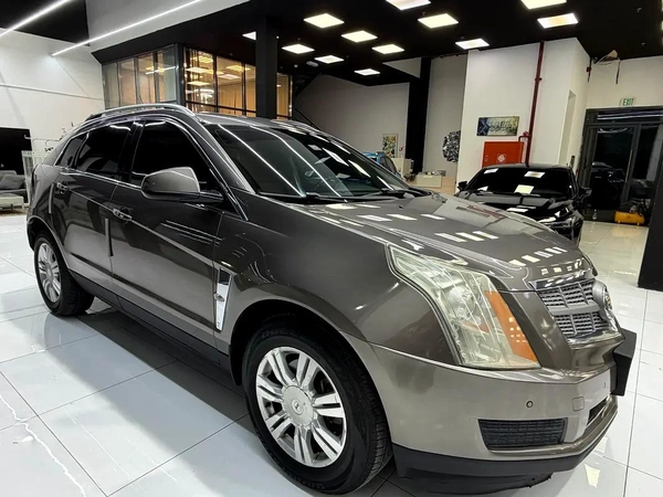 GCC Cadillac SRX Luxury 2011 - Well Maintained