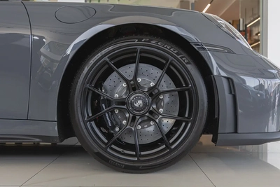 PORSCHE 911 GT3 TOURING | PCCB Ceramic Brakes | DEALER WARRANTY AVAILABLE | HIGH SPEC | 2026-7