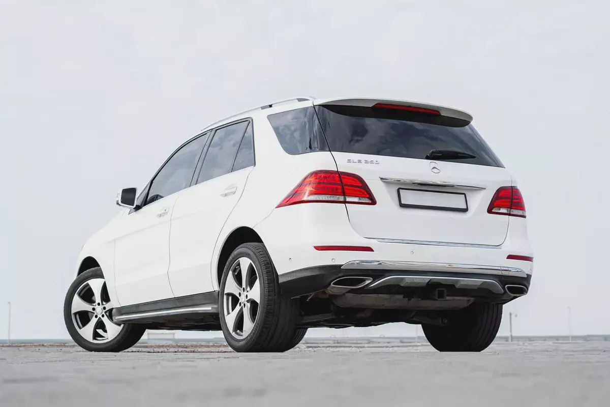 Mercedes-Benz GLE 350 2017, American Specs-2-2