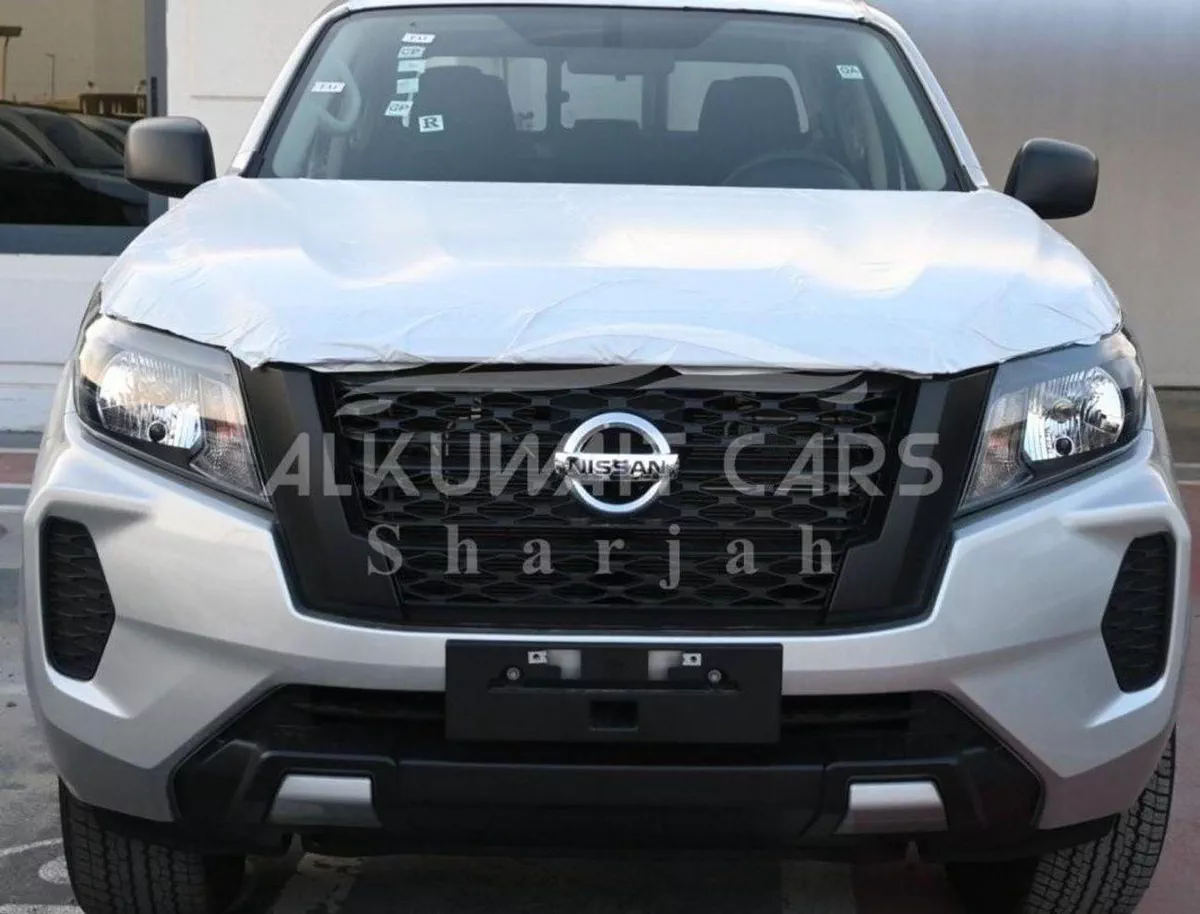 Nissan Navara NISSAN NAVARA 2.5 DIESEL XE 4X 4 MT D C PLUS-2-0