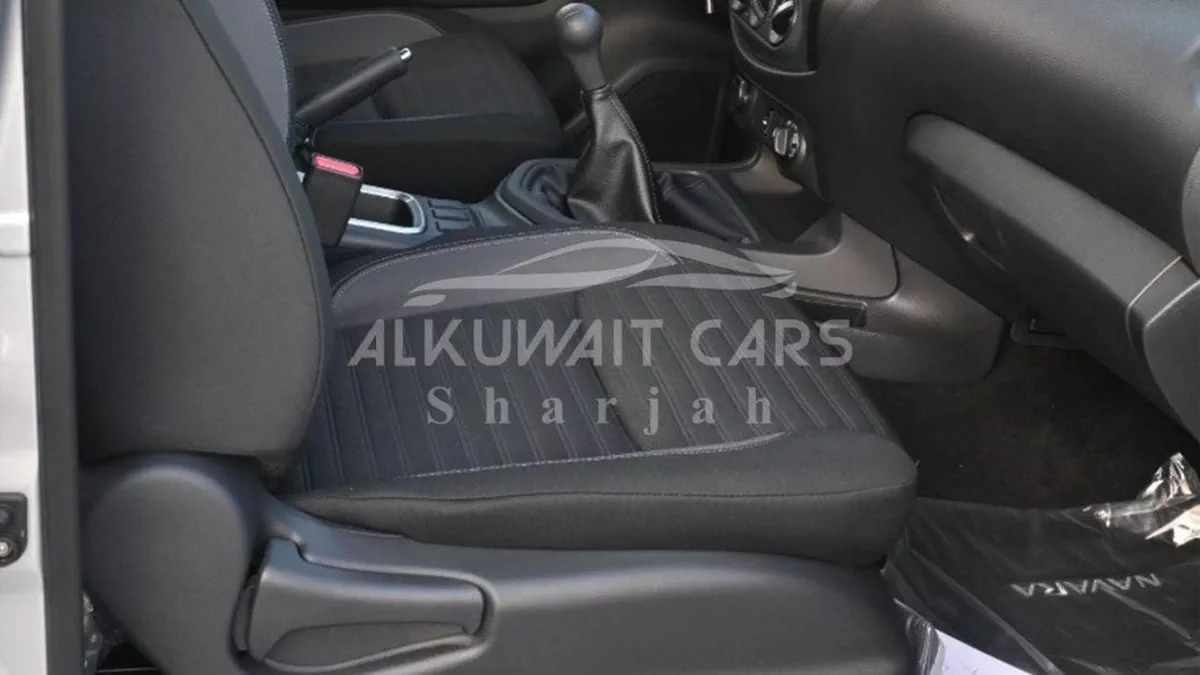 Nissan Navara NISSAN NAVARA 2.5 DIESEL XE 4X 4 MT D C PLUS-4-0