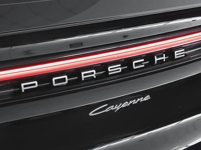 8,062 AED / 60 months | 0% DP | 2024 Porsche Cayenne / Porsche Warranty-15